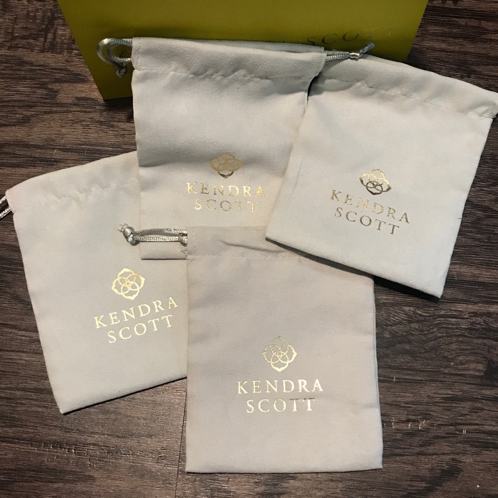 KENDRA SCOTT jewelry bags (set of 4)
